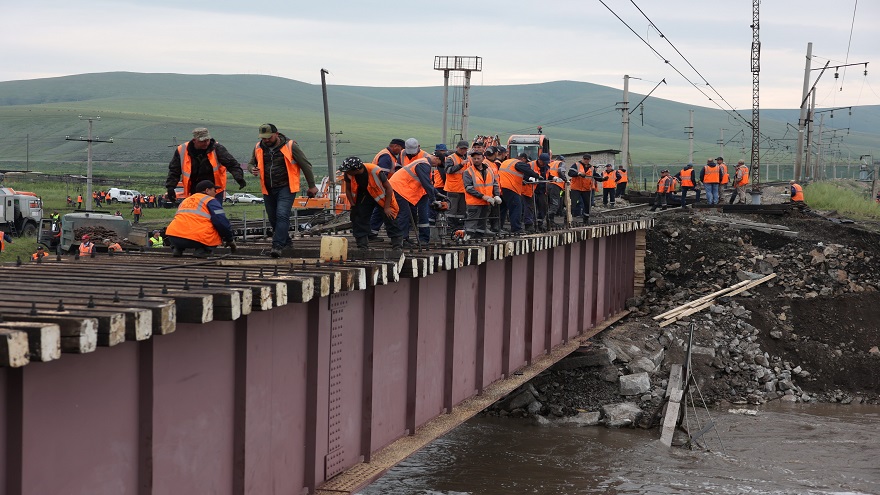 Железнодорожный мост в забайкалье