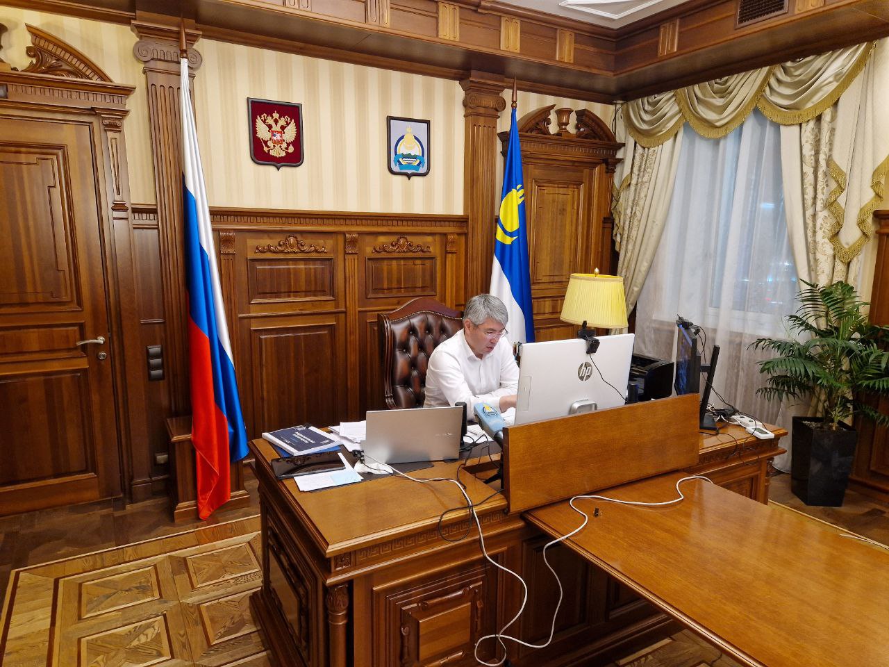 Глава Бурятии пообщался с жителями республики Глава Бурятии пообщался с жителями республики