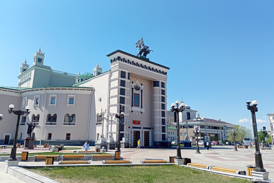 Улан-удэнцев приглашают на конкурс грантов в сфере культуры и искусства Улан-удэнцев приглашают на конкурс грантов в сфере культуры и искусства
