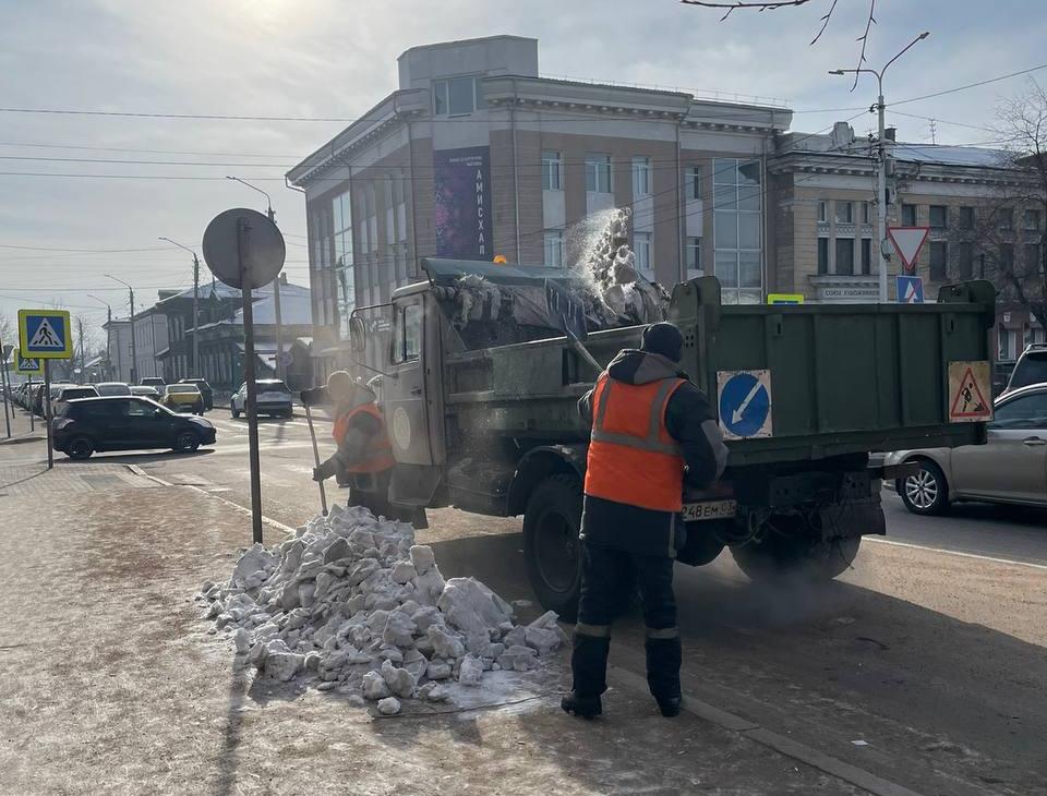 Улан-Удэ готовится к таянию снега Улан-Удэ готовится к таянию снега