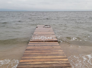 В Бурятии мужчину убило током во время купания в Байкале