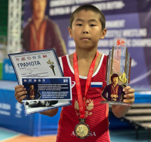 Юные борцы из Бурятии завоевали 8 медалей