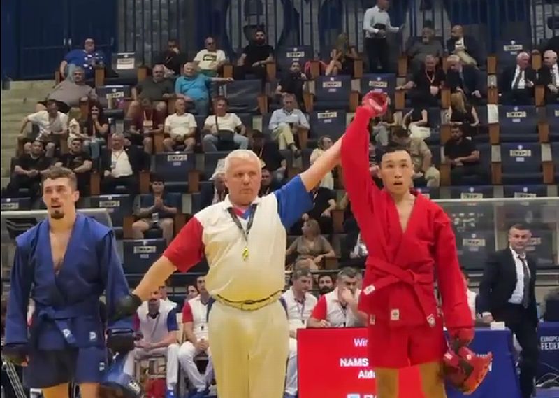 Самбист из Бурятии стал двукратным чемпионом Европы Самбист из Бурятии стал двукратным чемпионом Европы