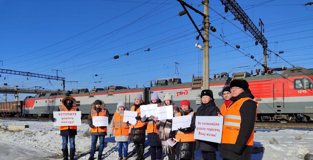 В Улан-Удэ полицейские стали «живым щитом» на тех участках магистрали, где  любят перебегать