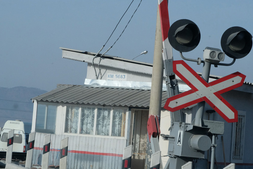 В Улан-Удэ закроют ж/д переезд на Стеколке В Улан-Удэ закроют ж/д переезд на Стеколке