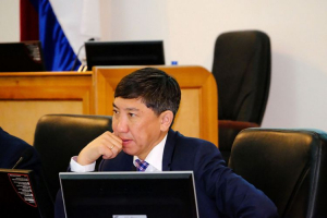 Жамбалов не оставляет попыток вернуть себе кресло вице-спикера Хурала Бурятии