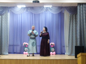 В Бурятии артисты русского драмтеатра вновь посетили госпиталь с концертом 