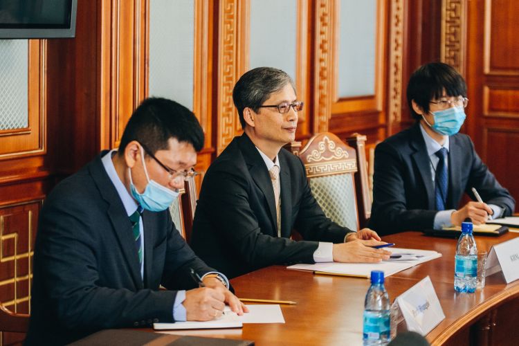 Глава Бурятии встретился с корейским консулом Глава Бурятии встретился с корейским консулом