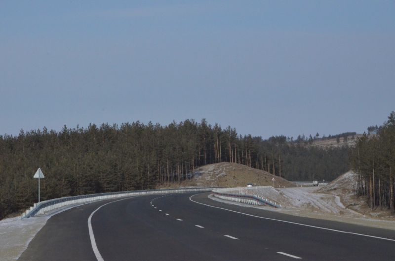 В 2023 году отремонтируют более 50 км дорог, подведомственных «Южному Байкалу»
