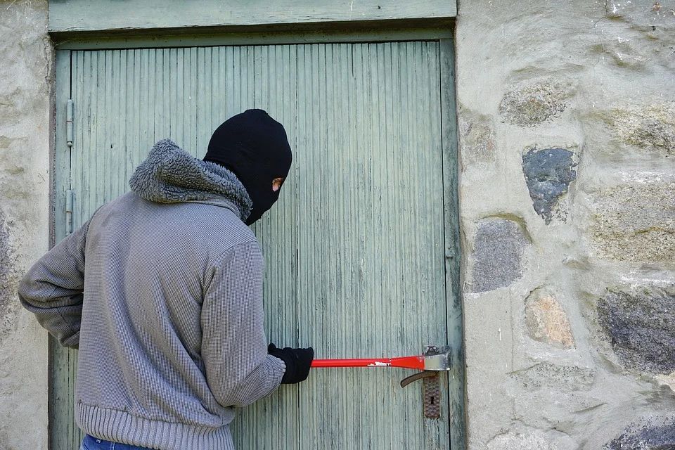 В Улан-Удэ разгромили банду домушников В Улан-Удэ разгромили банду домушников