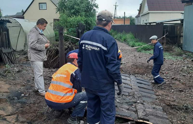 В Улан-Удэ от ливня пострадали объекты «Водоканала» В Улан-Удэ от ливня пострадали объекты «Водоканала»
