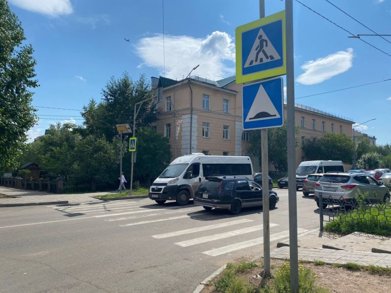 В Улан-Удэ возле школ обновят дорожную разметку В Улан-Удэ возле школ обновят дорожную разметку