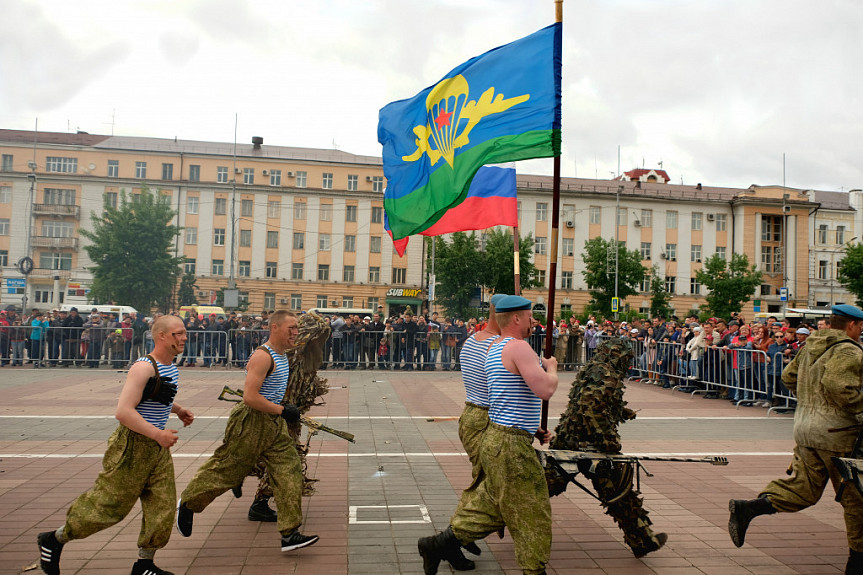 Бойцы ВДВ из Бурятии заняли опорный пункт ВСУ, зачистив его от боевиков Бойцы ВДВ из Бурятии заняли опорный пункт ВСУ, зачистив его от боевиков