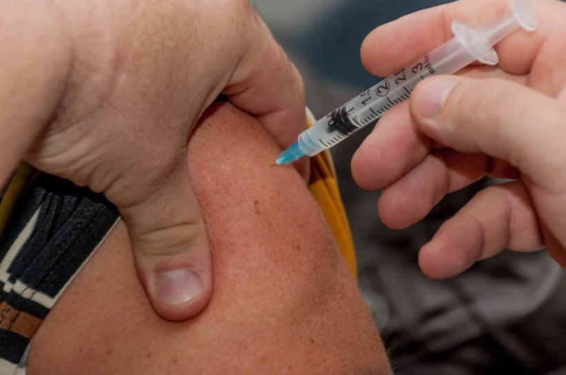 В Бурятии число обращений по вакцинации вновь бьет рекорды