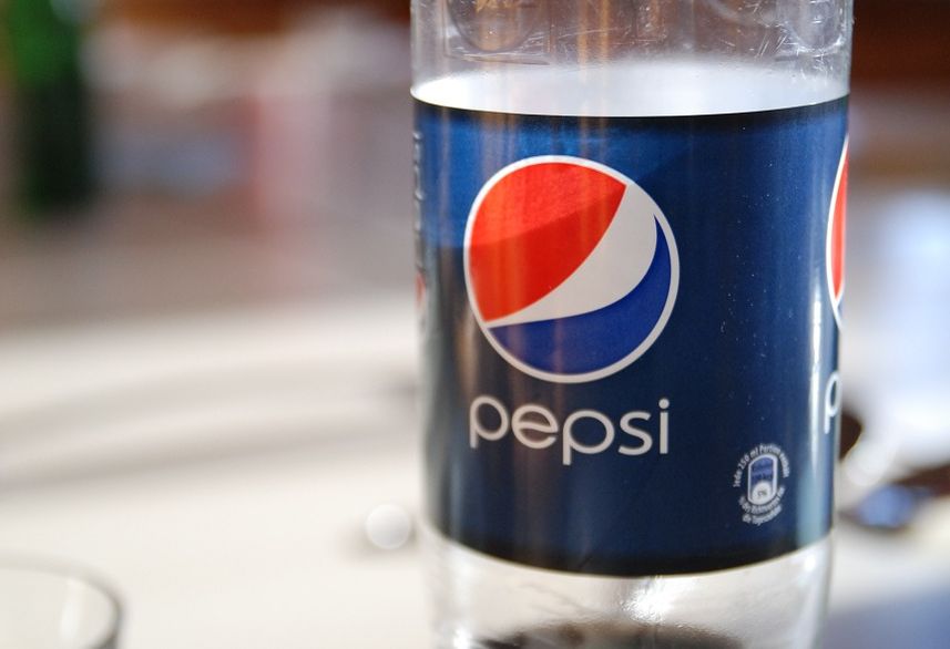 В Бурятии предпринимательницу наказали за продажу пакетов с логотипом Pepsi В Бурятии предпринимательницу наказали за продажу пакетов с логотипом Pepsi