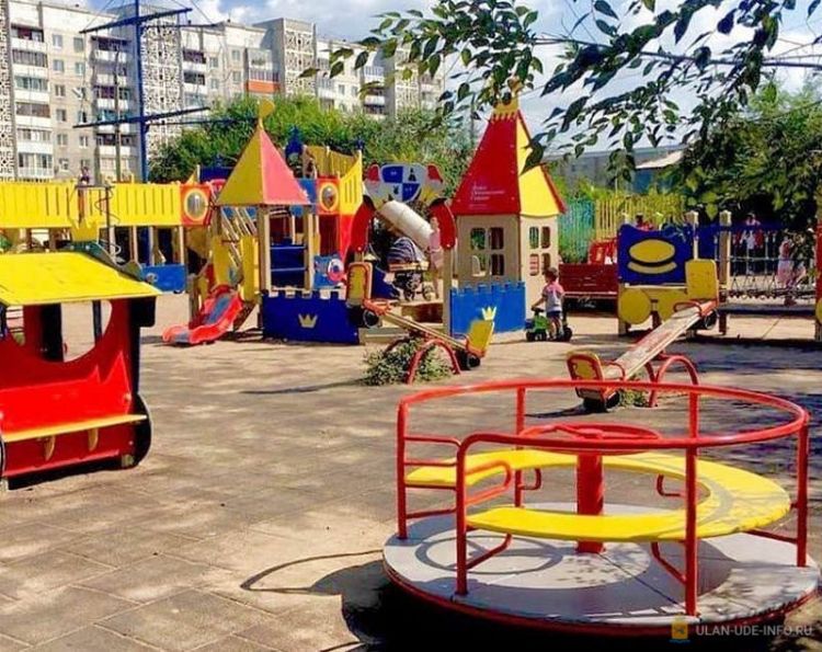 В Улан-Удэ началась реконструкция детской площадки Натальи Водяновой