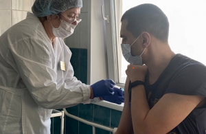 В Улан-Удэ треть сотрудников авиазавода вакцинировалась от COVID-19