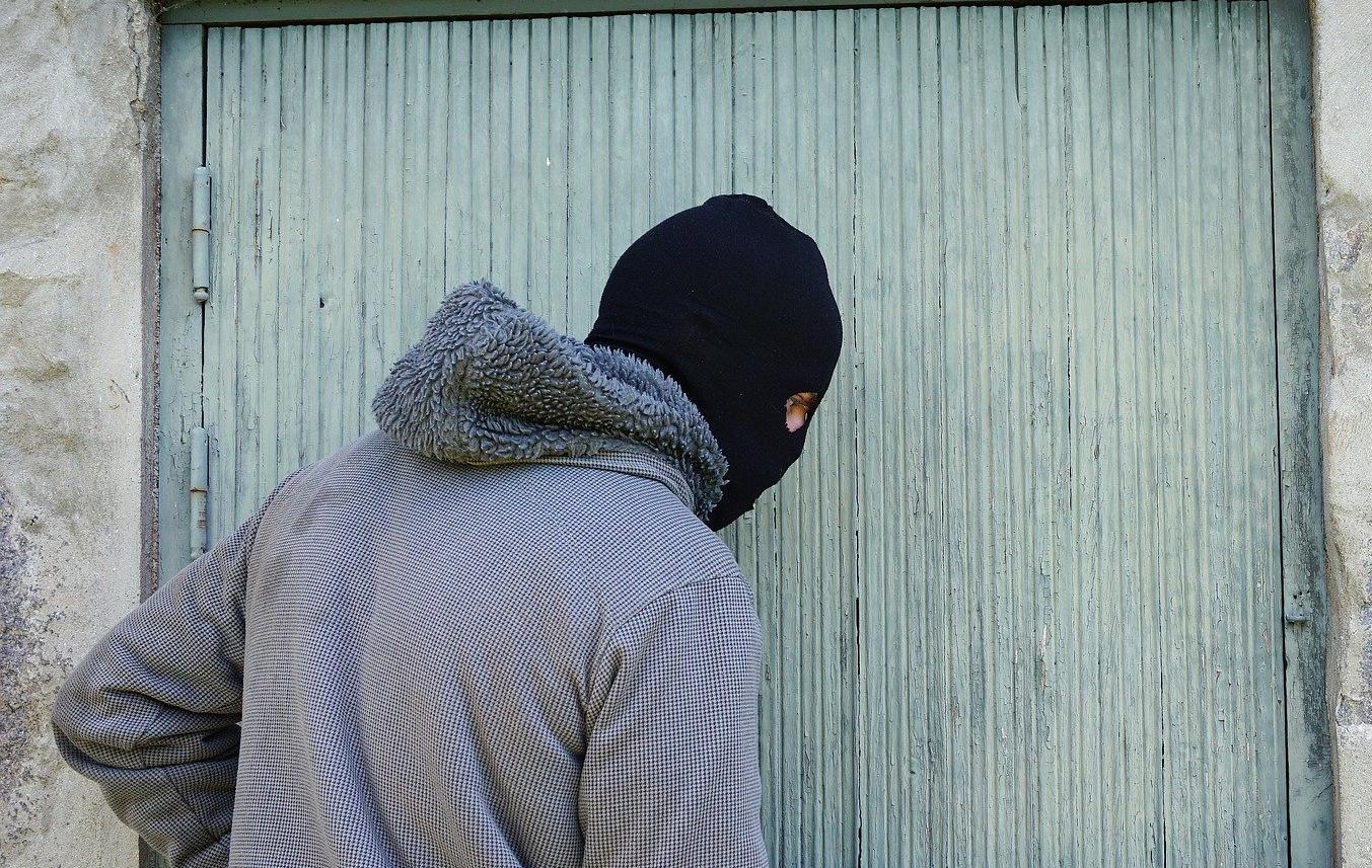 В Бурятии подросток обчистил своего родственника В Бурятии подросток обчистил своего родственника