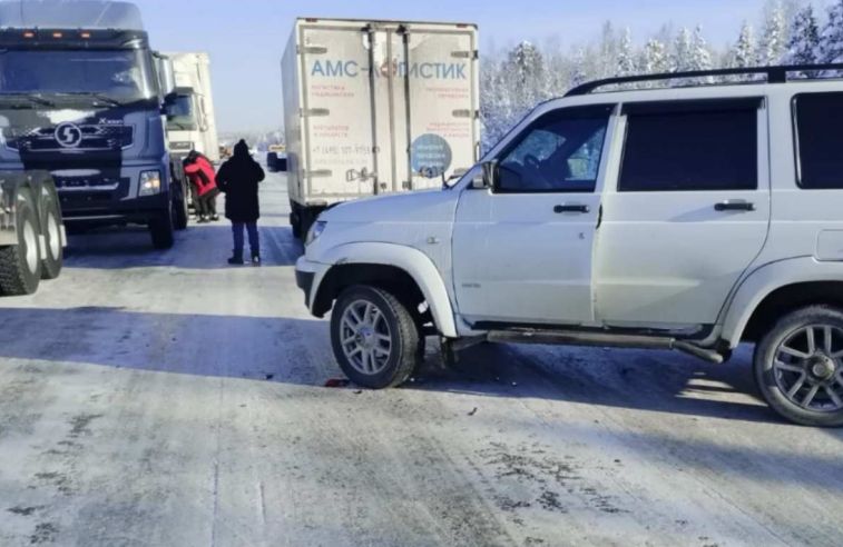 ДТП с участием пяти автомобилей произошло на трассе в Бурятии ДТП с участием пяти автомобилей произошло на трассе в Бурятии