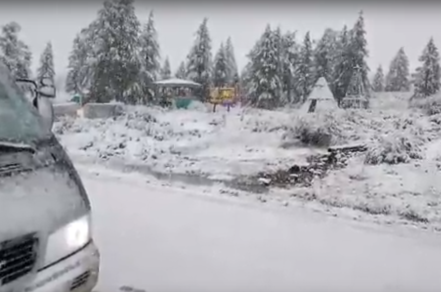 Видео дня: Окинский район Бурятии завалило снегом Видео дня: Окинский район Бурятии завалило снегом