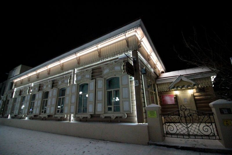 В Улан-Удэ подсветили память о Николае II В Улан-Удэ подсветили память о Николае II
