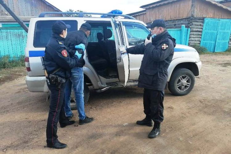 В Бурятии вооруженный разбитой бутылкой сельчанин напал на собутыльника В Бурятии вооруженный разбитой бутылкой сельчанин напал на собутыльника