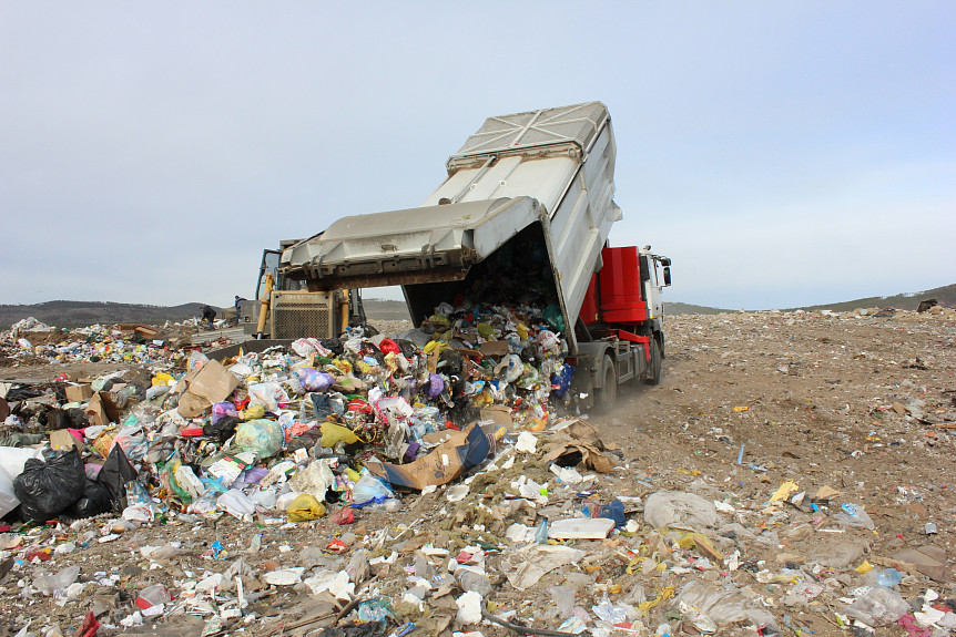 На мусоровозах в Бурятии установят «черные ящики»