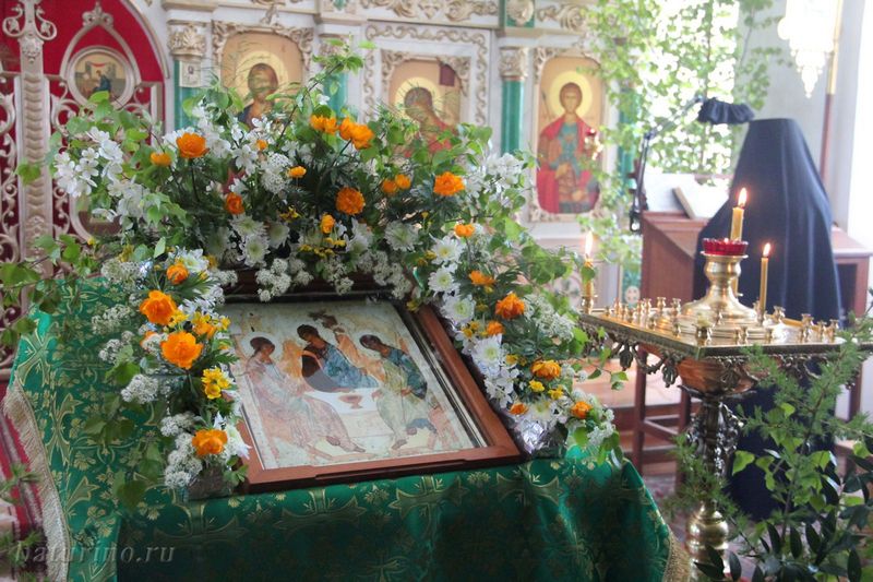 В Бурятии в канун Троицы усилены профилактические меры в храмах В Бурятии в канун Троицы усилены профилактические меры в храмах