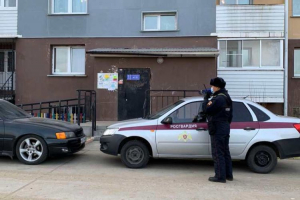 В Улан-Удэ вор выманил хозяйку из квартиры с помощью автомобильной сигнализации