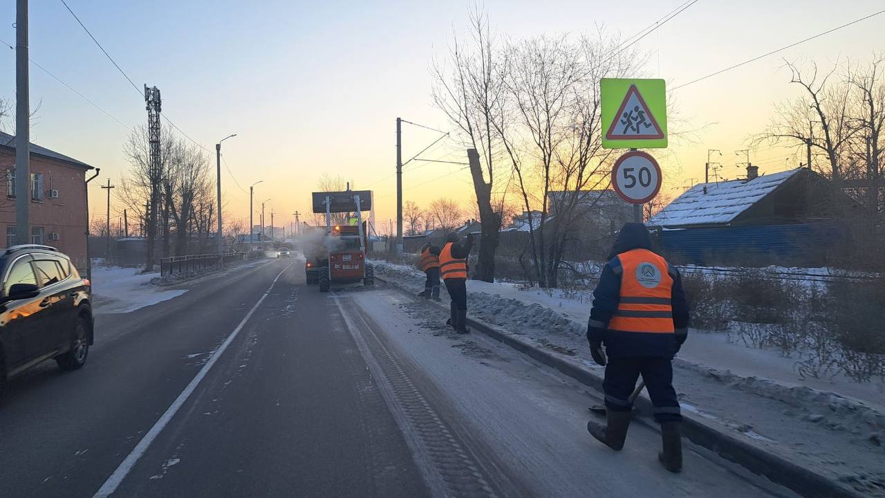 Уборка в Улан-Удэ ведется круглосуточно, несмотря на сильные морозы |  20.02.2024 | Новости Улан-Удэ - БезФормата