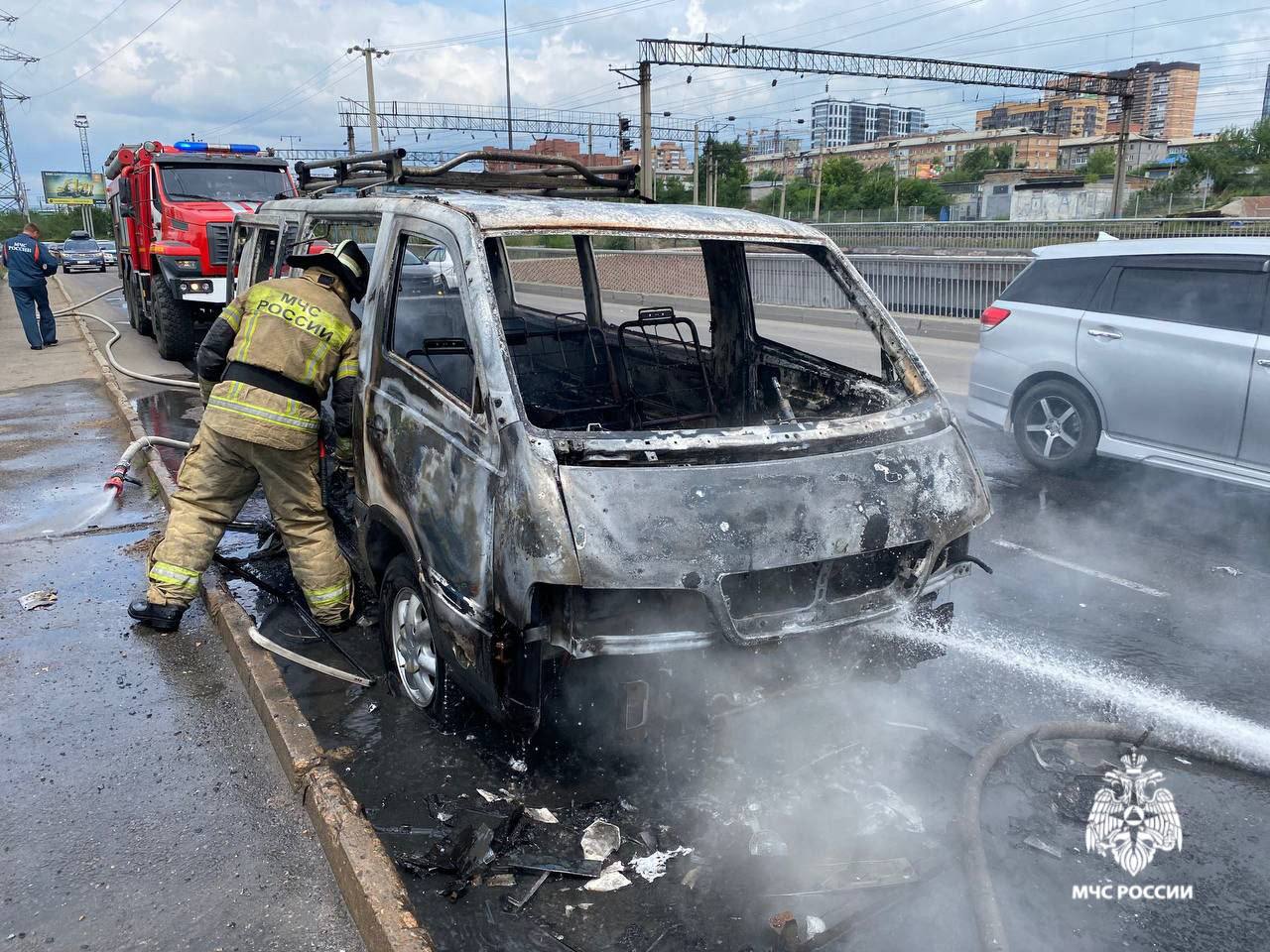 В МЧС назвали причину пожара в автомобиле в Улан-Удэ В МЧС назвали причину пожара в автомобиле в Улан-Удэ