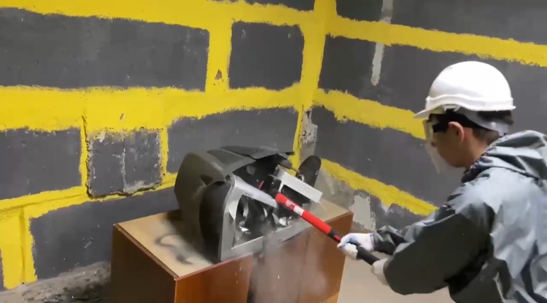 � ����-��� ��������� �����, ��� ����� ������������� ���� � ���� �����