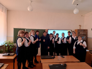 В Бурятии одной из школ Заиграевского района вручили новую интерактивную доску