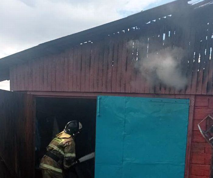 Жительница Бурятии обгорела, пытаясь потушить пожар Жительница Бурятии обгорела, пытаясь потушить пожар