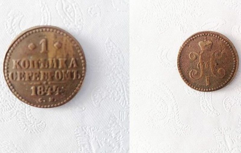 Жительница Бурятии нашла в огороде монету времен Николая первого