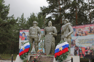 В день России в Улан-Удэ открыли мемориал «Сквозь сотни лет и тысячи побед»