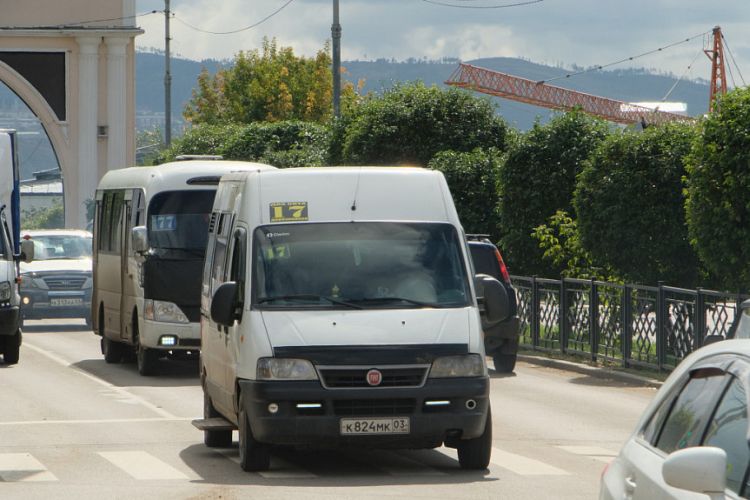 Власти Бурятии не торопятся брать под контроль наличность маршрутчиков Власти Бурятии не торопятся брать под контроль наличность маршрутчиков