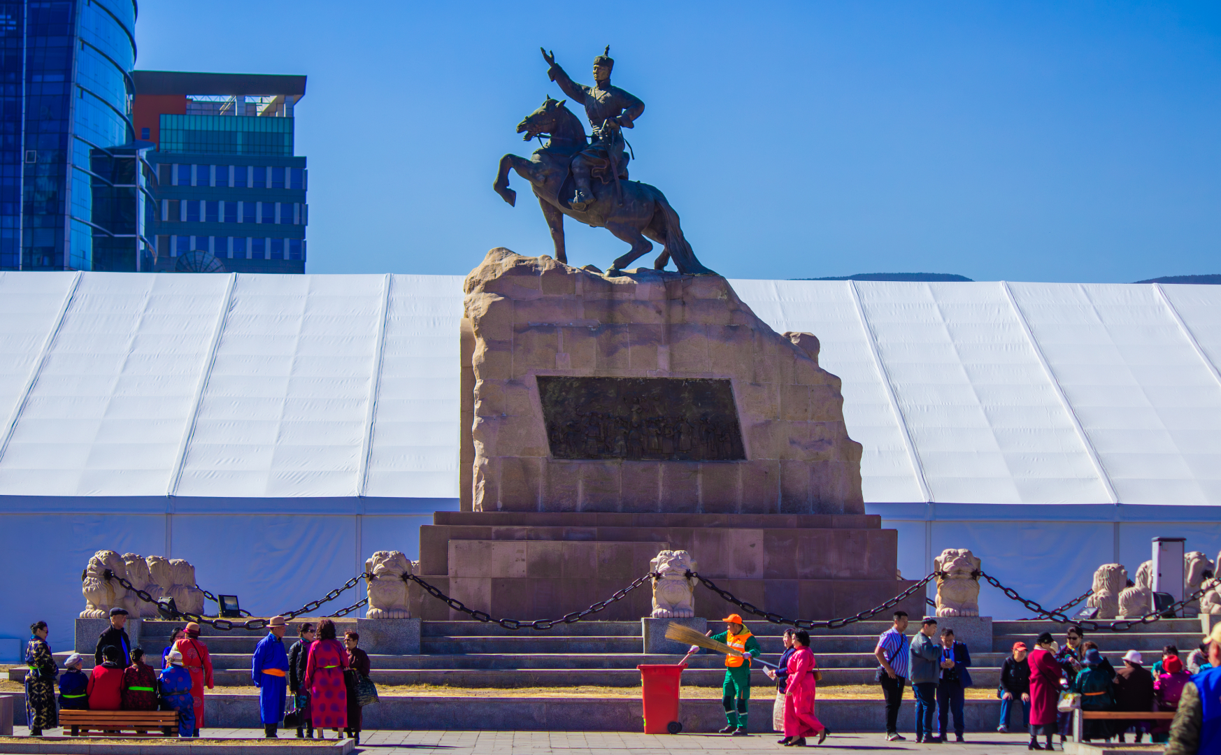 ������ ������ 1000 ����������� ��������� ����� ����������� 