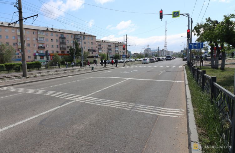 В Улан-Удэ на опасных участках дорог установили шумовые полосы В Улан-Удэ на опасных участках дорог установили шумовые полосы
