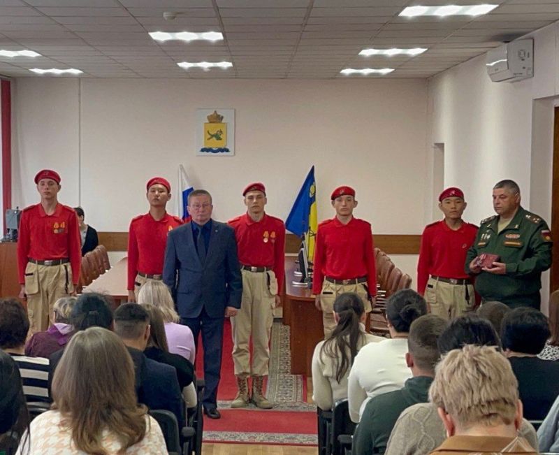 В Улан-Удэ вручили награды родным погибших на СВО бойцов