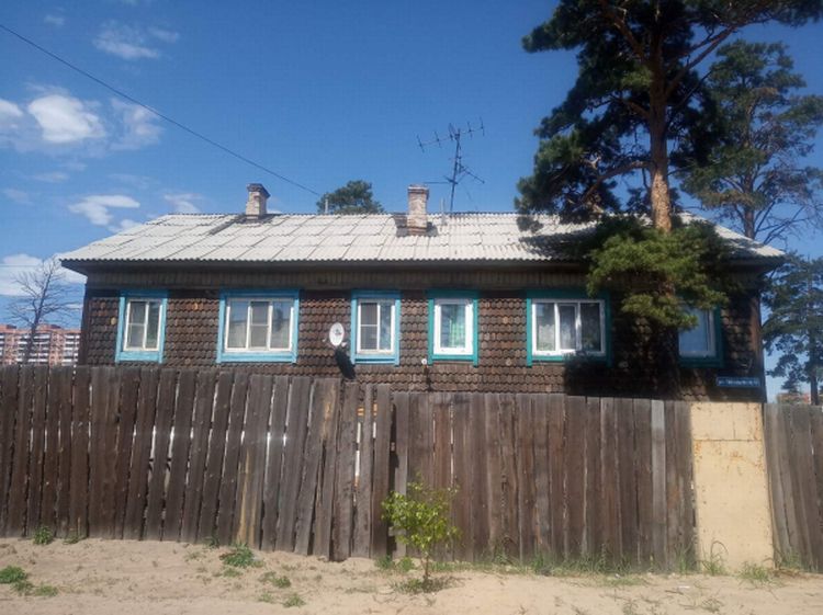 В Улан-Удэ 12 домов незаконно признали аварийными В Улан-Удэ 12 домов незаконно признали аварийными