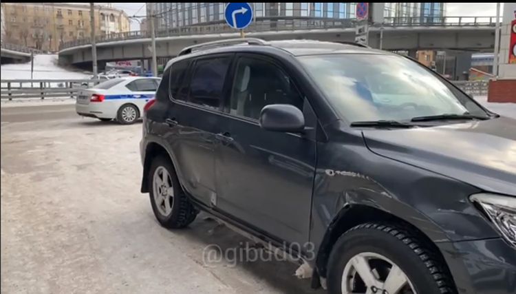 В Улан-Удэ пьяный водитель пытался удрать от полицейских