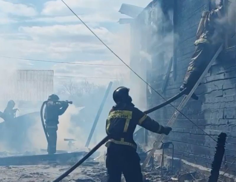 В Улан-Удэ сгорели два дома в пригородном СНТ В Улан-Удэ сгорели два дома в пригородном СНТ