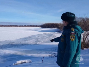 В Бурятии аномальное тепло оставило жителей района без переправы