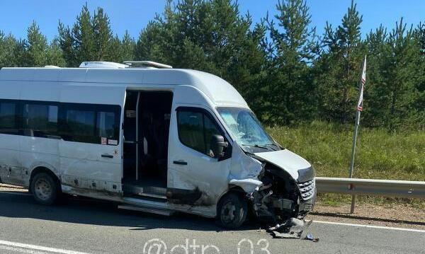 В Бурятии водитель Жигулей врезался в микроавтобус В Бурятии водитель Жигулей врезался в микроавтобус