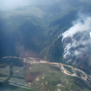 Более 400 человек продолжают бороться с лесными пожарами в Бурятии