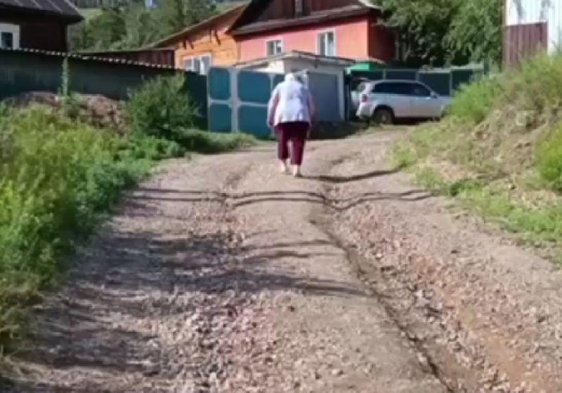 «Так умрем на этой дороге, и гробы будут наши нести по этим камням и рытвинам» «Так умрем на этой дороге, и гробы будут наши нести по этим камням и рытвинам»