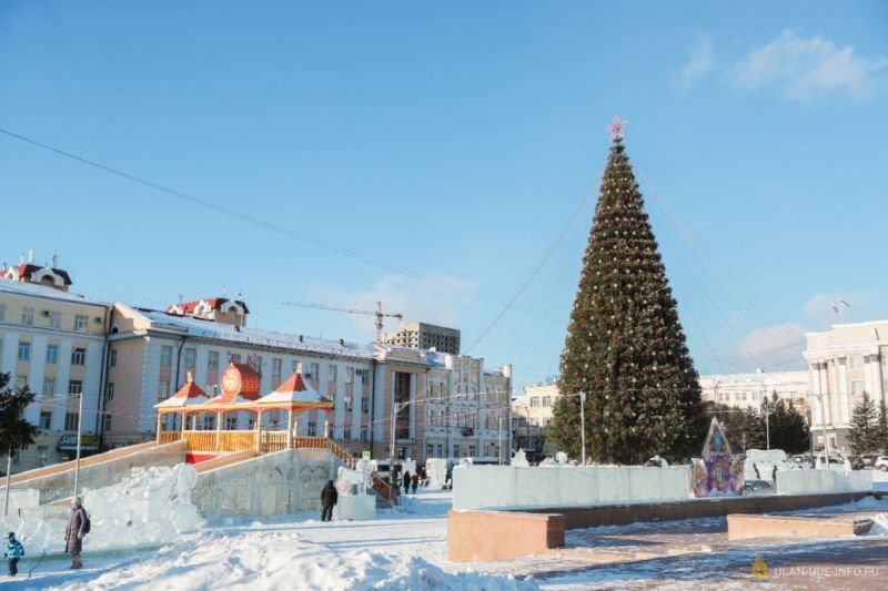 Новогодний городок-2023 в Улан-Удэ будет «спортивным» Новогодний городок-2023 в Улан-Удэ будет «спортивным»
