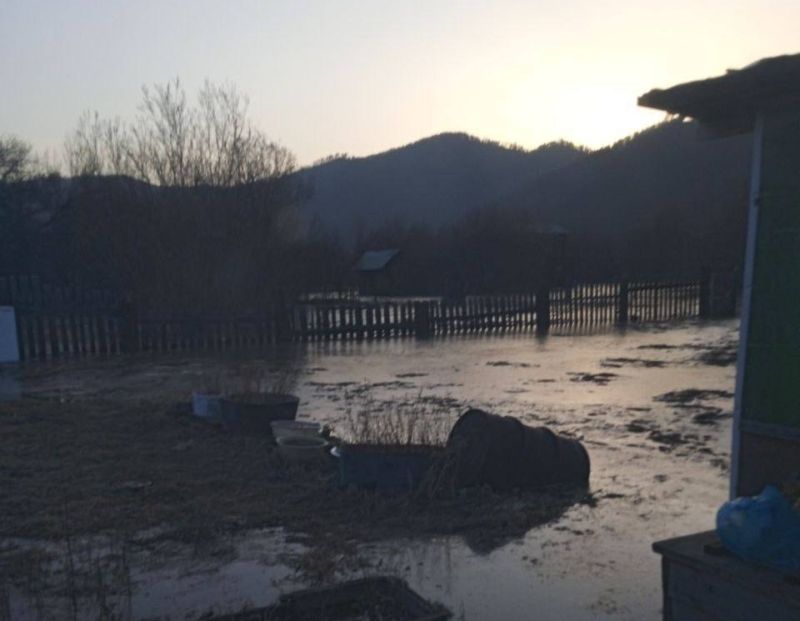 В Улан-Удэ вода пришла в Мостовой В Улан-Удэ вода пришла в Мостовой
