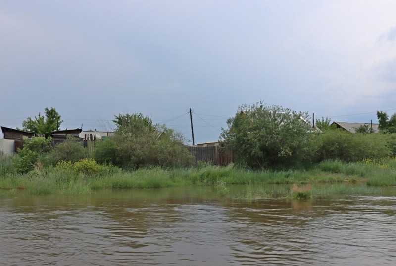 Улан удэ селенга вода. Река Селенга Улан Удэ. Река уда в Улан-Удэ. Наводнение в Улан Удэ. Улан-Удэ на берегу реки Уды и Селенги.